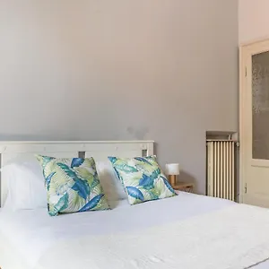 https://easylife-elegante-dimora-sul-lago-di-como.it-lombardy.com